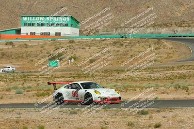 media/Jun-01-2025-CalClub SCCA (Sun) [[eae223c5dd]]/Group 6/Qualifying/